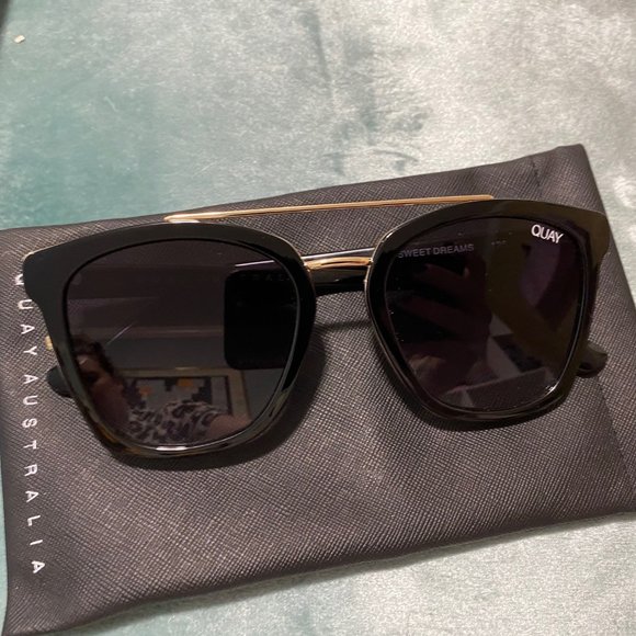 Quay Australia Accessories - Quay Australia Sweet Dreams Black Sunglasses EUC